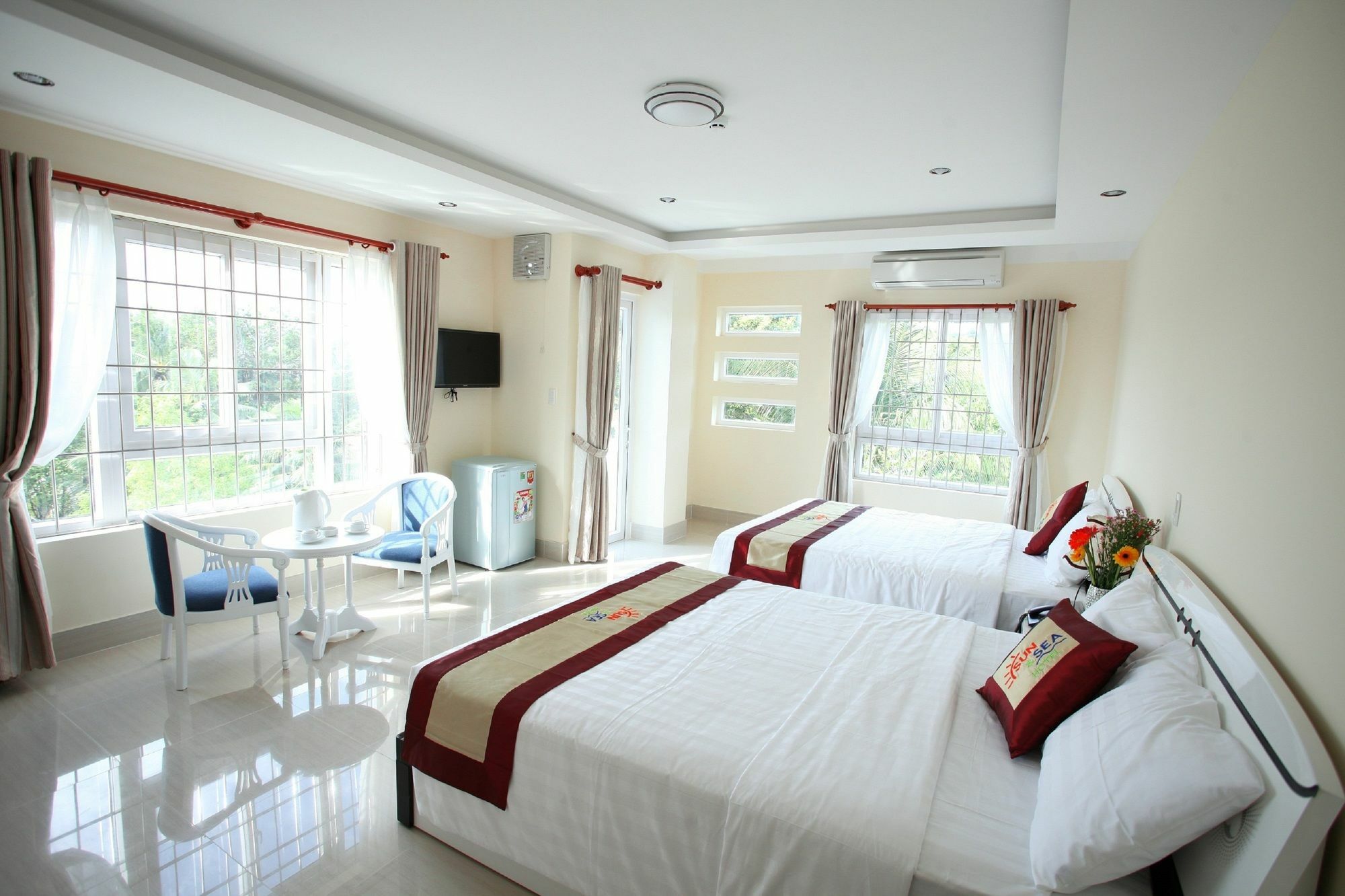 דואונג דונג Sun & Sea Hotel מראה חיצוני תמונה